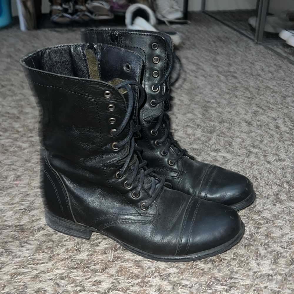 Steve Madden Black Troopa Combat Boot Size 8